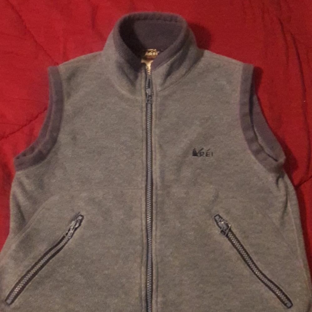 REI Girls Rec Vest